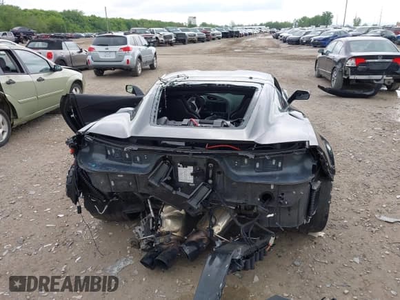 ✅ 2018 Chevrolet Corvette Z06 2LZ • VIN: 1G1YS2D6XJ5600271 • Lot: 42259191. Listed on IAAI with 21,072 mi. Free auction sales archive from the USA and detailed vehicle history report at DreamBid. Image 17.