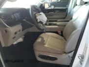 ✅ 2022 Jeep Wagoneer Series II • VIN: 1C4SJVBT6NS119158 • Lot: 81402435. Wystawiony na Copart z przebiegiem 49 652 mil. Bezpłatny archiwum sprzedaży aukcyjnych z USA i szczegółowy raport historii pojazdu na DreamBid. Zdjęcie 7.