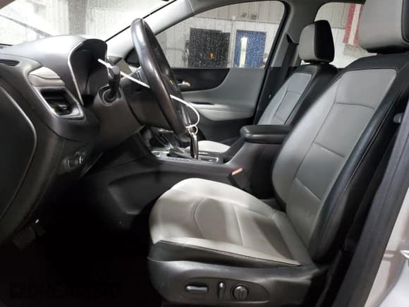 ✅ 2018 Chevrolet Equinox Premier • VIN: 2GNAXVEV0J6124819 • Лот: 91703805. Опубликован ранее на Copart с пробегом 102 223 миль. Бесплатный доступ к архиву аукционных продаж из США и подробный отчёт об истории автомобиля на DreamBid. Изображение 7.