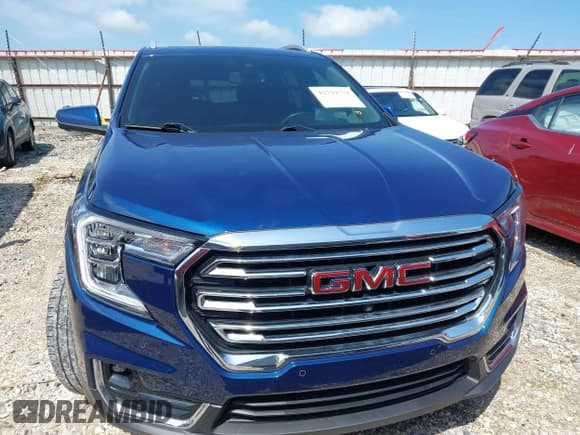 ✅ 2022 GMC Terrain SLT • VIN: 3GKALPEV2NL297201 • Lot: 42729759. Wystawiony na IAAI z przebiegiem 40 308 mil. Bezpłatny archiwum sprzedaży aukcyjnych z USA i szczegółowy raport historii pojazdu na DreamBid. Zdjęcie 6.