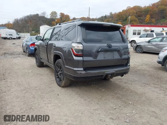 ✅ 2019 Toyota 4Runner SR5 • VIN: JTEBU5JR4K5682826 • Lot: 43625198. Wystawiony na IAAI z przebiegiem 100 342 mil. Bezpłatny archiwum sprzedaży aukcyjnych z USA i szczegółowy raport historii pojazdu na DreamBid. Zdjęcie 3.