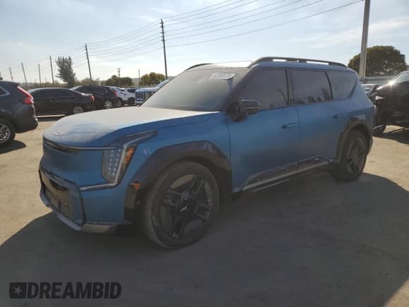 ✅ 2024 Kia EV9 GT-Line • VIN: KNDAEFS5XR6026097 • Лот: 42690075. Опубликован ранее на Copart с пробегом 9 209 миль. Бесплатный доступ к архиву аукционных продаж из США и подробный отчёт об истории автомобиля на DreamBid. Изображение 1.