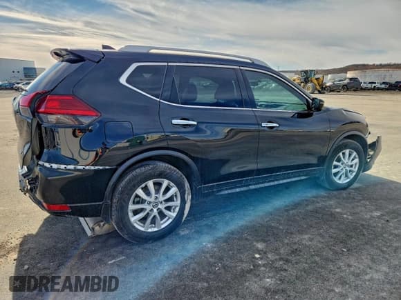 ✅ 2017 Nissan Rogue SV • VIN: 5N1AT2MT6HC888948 • Лот: 94934435. Опубликован ранее на Copart с пробегом 124 404 миль. Бесплатный доступ к архиву аукционных продаж из США и подробный отчёт об истории автомобиля на DreamBid. Изображение 3.