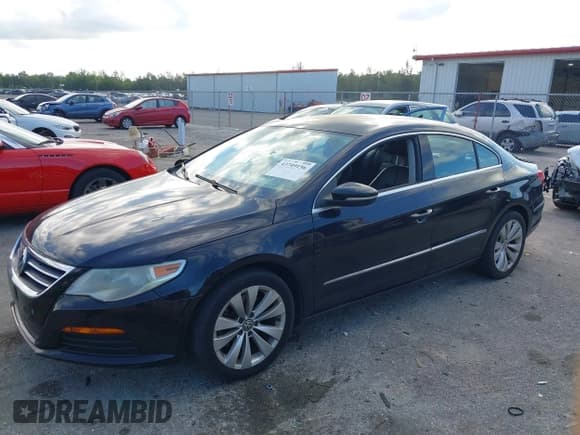 ✅ 2012 Volkswagen CC Sport • VIN: WVWMN7AN4CE515841 • Lot: 43749156. Listed on IAAI with 136,889 mi. Free auction sales archive from the USA and detailed vehicle history report at DreamBid. Image 2.