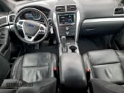 ✅ 2015 Ford Explorer XLT • VIN: 1FM5K8D88FGC28130 • Lot: 94696695. Wystawiony na Copart z przebiegiem 125 587 mil. Bezpłatny archiwum sprzedaży aukcyjnych z USA i szczegółowy raport historii pojazdu na DreamBid. Zdjęcie 8.