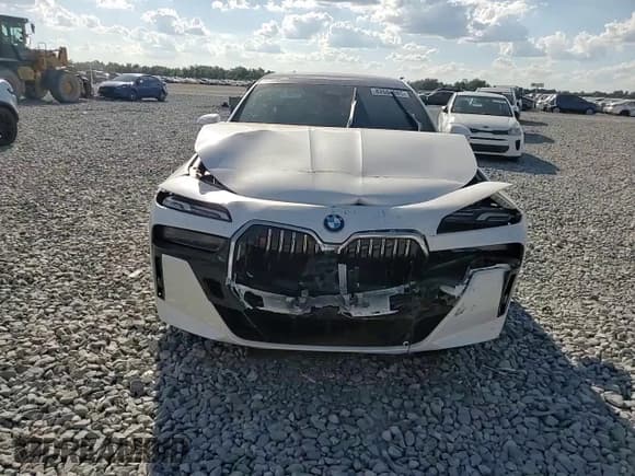 ✅ 2024 BMW 7 Series 740i xDrive • VIN: WBA33EH02RCS76226 • Лот: 82684985. Опубликован ранее на Copart с пробегом 22 696 миль. Бесплатный доступ к архиву аукционных продаж из США и подробный отчёт об истории автомобиля на DreamBid. Изображение 13.