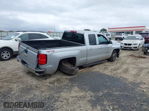 ✅ 2015 Chevrolet Silverado 1500 LT • VIN: 1GCVKREH2FZ198992 • Лот: 43330862. Опубликован ранее на IAAI с пробегом 161 085 миль. Бесплатный доступ к архиву аукционных продаж из США и подробный отчёт об истории автомобиля на DreamBid. Изображение 4.