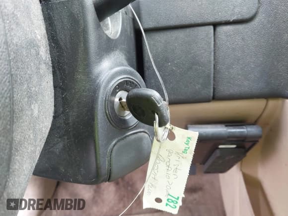 ✅ 2007 Chevrolet Equinox LT • VIN: 2CNDL63F576053348 • Лот: 41488081. Опубликован ранее на IAAI с пробегом 175 989 миль. Бесплатный доступ к архиву аукционных продаж из США и подробный отчёт об истории автомобиля на DreamBid. Изображение 11.