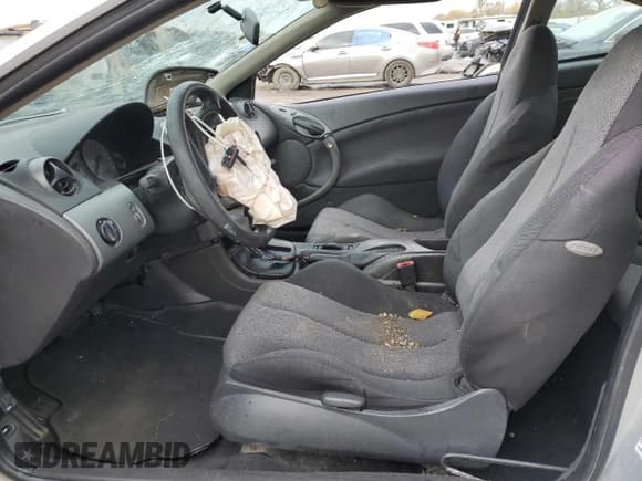 ✅ 1999 Mercury Cougar • VIN: 1ZWHT61L0X5643122 • Lot: 77813494. Wystawiony na Copart z przebiegiem 97 270 mil. Bezpłatny archiwum sprzedaży aukcyjnych z USA i szczegółowy raport historii pojazdu na DreamBid. Zdjęcie 7.