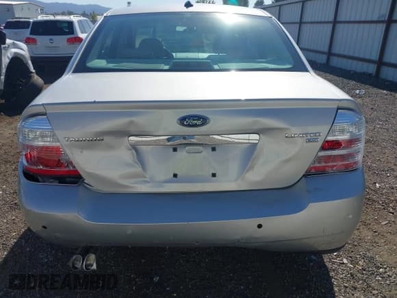 ✅ 2008 Ford Taurus Limited • VIN: 1FAHP28WX8G100974 • Лот: 43394303. Опубликован ранее на IAAI с пробегом 29 838 миль. Бесплатный доступ к архиву аукционных продаж из США и подробный отчёт об истории автомобиля на DreamBid. Изображение 6.