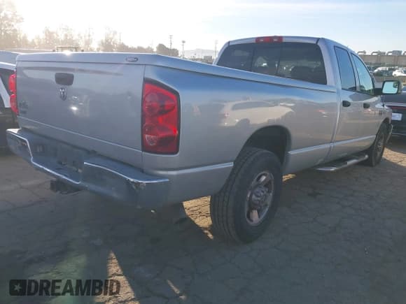 ✅ 2008 Dodge RAM • VIN: 3D3KR28A58G203584 • Лот: 41557621. Опубликован ранее на IAAI с пробегом 95 123 миль. Бесплатный доступ к архиву аукционных продаж из США и подробный отчёт об истории автомобиля на DreamBid. Изображение 4.