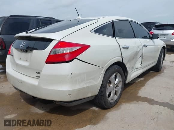 ✅ 2011 Honda Crosstour EX-L • VIN: 5J6TF2H59BL005099 • Lot: 42785271. Wystawiony na IAAI z przebiegiem 269 327 mil. Bezpłatny archiwum sprzedaży aukcyjnych z USA i szczegółowy raport historii pojazdu na DreamBid. Zdjęcie 4.