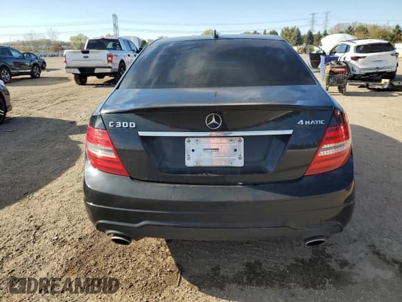 ✅ 2014 Mercedes-Benz C 300 Sport • VIN: WDDGF8AB8EA928027 • Lot: 90296015. Listed on Copart with 134,015 mi. Free auction sales archive from the USA and detailed vehicle history report at DreamBid. Image 6.
