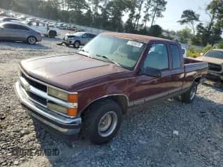 1996 Chevrolet Silverado 1500 z VIN 1GCEC19M4TE208317, wystawiony jako Copart lot #71526575 z przebiegiem 330 425 mil mil oraz Szkoda całkowita • Salvage title. Historia ofert i sprzedaży dostępna na DreamBid. Obrazek 1.