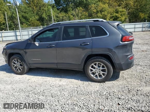 ✅ 2016 Jeep Cherokee 75th Anniversary • VIN: 1C4PJMCB4GW100559 • Lot: 81155155. Listed on Copart with 142,433 mi. Free auction sales archive from the USA and detailed vehicle history report at DreamBid. Image 2.
