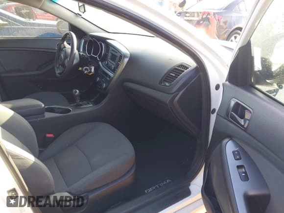 ✅ 2015 Kia Optima LX • VIN: KNAGM4A73F5594064 • Lot: 43885751. Wystawiony na IAAI z przebiegiem 135 694 mil. Bezpłatny archiwum sprzedaży aukcyjnych z USA i szczegółowy raport historii pojazdu na DreamBid. Zdjęcie 5.