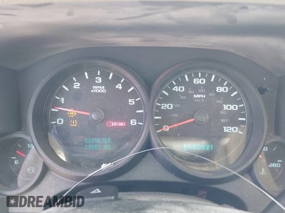 ✅ 2009 Chevrolet Silverado 1500 Work Truck • VIN: 1GCEK19C79Z267213 • Lot: 43074567. Listed on IAAI with 69,082 mi. Free auction sales archive from the USA and detailed vehicle history report at DreamBid. Image 7.