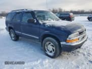 ✅ 2001 Chevrolet Blazer LT • VIN: 1GNDT13W412198237 • Lot: 88737605. Wystawiony na Copart z przebiegiem 202 398 mil. Bezpłatny archiwum sprzedaży aukcyjnych z USA i szczegółowy raport historii pojazdu na DreamBid. Zdjęcie 4.
