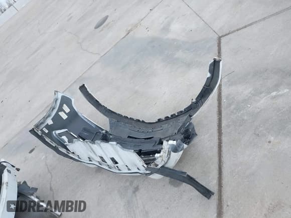 ✅ 2016 Chevrolet Impala LS • VIN: 2G11X5SA9G9204940 • Лот: 41636105. Опубликован ранее на IAAI с пробегом 75 159 миль. Бесплатный доступ к архиву аукционных продаж из США и подробный отчёт об истории автомобиля на DreamBid. Изображение 12.