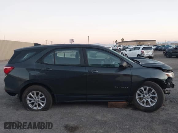 ✅ 2020 Chevrolet Equinox LS • VIN: 3GNAXHEV8LS674632 • Lot: 43515093. Wystawiony na IAAI z przebiegiem 62 825 mil. Bezpłatny archiwum sprzedaży aukcyjnych z USA i szczegółowy raport historii pojazdu na DreamBid. Zdjęcie 14.