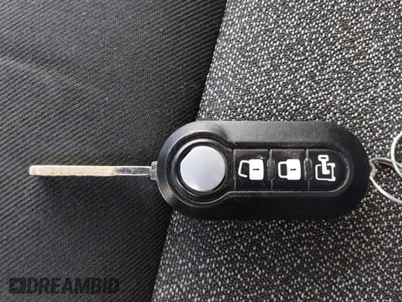 ✅ 2018 Ram ProMaster Cargo • VIN: 3C6URVJGXJE155199 • Lot: 43876303. Listed on IAAI with Not provided. Free auction sales archive from the USA and detailed vehicle history report at DreamBid. Image 11.