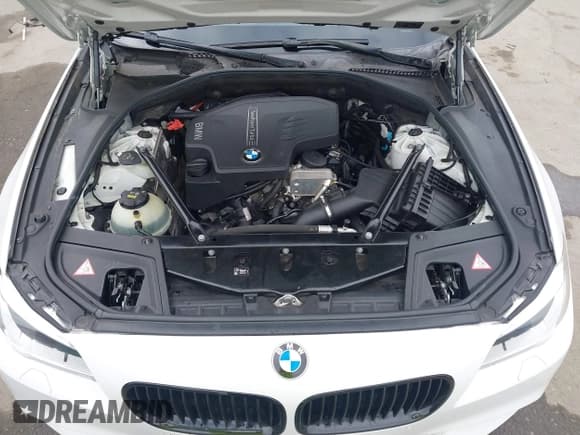 ✅ 2016 BMW 5 Series 528i • VIN: WBA5A5C56GG351291 • Lot: 43631242. Listed on IAAI with 62,032 mi. Free auction sales archive from the USA and detailed vehicle history report at DreamBid. Image 10.