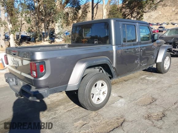 ✅ 2022 Jeep Gladiator Texas Trail • VIN: 1C6HJTAG3NL149531 • Лот: 41286542. Опубликован ранее на IAAI с пробегом 40 416 миль. Бесплатный доступ к архиву аукционных продаж из США и подробный отчёт об истории автомобиля на DreamBid. Изображение 4.