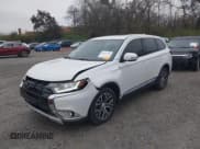 ✅ 2018 Mitsubishi Outlander SE • VIN: JA4AD3A37JZ000894 • Lot: 43715703. Listed on IAAI with 139,604 mi. Free auction sales archive from the USA and detailed vehicle history report at DreamBid. Image 2.