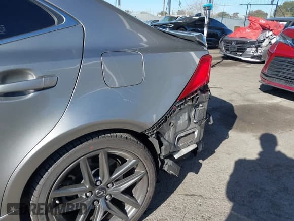 ✅ 2017 Lexus IS 200t • VIN: JTHBA1D24H5054762 • Lot: 41354943. Listed on IAAI with 74,537 mi. Free auction sales archive from the USA and detailed vehicle history report at DreamBid. Image 6.