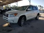 ✅ 2008 Toyota RAV4 Limited • VIN: JTMZK31V385020884 • Лот: 82073035. Опубликован ранее на Copart с пробегом 81 266 миль. Бесплатный доступ к архиву аукционных продаж из США и подробный отчёт об истории автомобиля на DreamBid. Изображение 1.