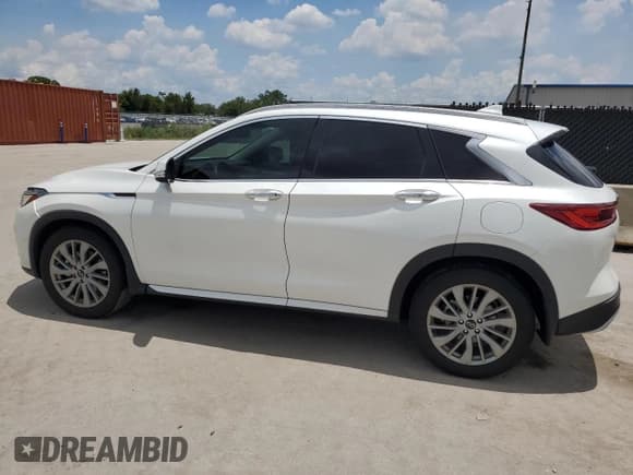 ✅ 2024 Infiniti QX50 Luxe • VIN: 3PCAJ5BA8RF106988 • Lot: 62475765. Wystawiony na Copart z przebiegiem 20 039 mil. Bezpłatny archiwum sprzedaży aukcyjnych z USA i szczegółowy raport historii pojazdu na DreamBid. Zdjęcie 2.