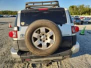 ✅ 2007 Toyota FJ Cruiser • VIN: JTEBU11F470099823 • Lot: 71902975. Listed on Copart with 229,926 mi. Free auction sales archive from the USA and detailed vehicle history report at DreamBid. Image 6.