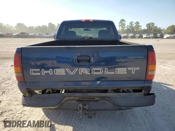 2000 Chevrolet Silverado 1500 с VIN 1GCEC14W5YZ132938, выставлен на аукционе Copart как лот 82487715 с пробегом Не указан миль и Списание • Salvage title. История ставок и продаж доступна на DreamBid. Изображение 6.