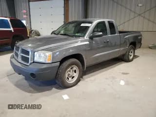 ✅ 2006 Dodge Dakota • VIN: 1D7HW22N46S715954 • Lot: 68994315. Listed on Copart with 87,989 mi. Free auction sales archive from the USA and detailed vehicle history report at DreamBid. Image 1.