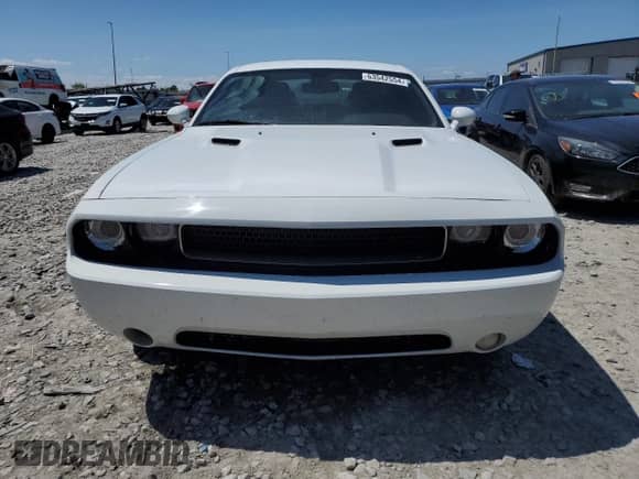 2013 Dodge Challenger SXT z VIN 2C3CDYAG8DH515751, wystawiony jako Copart lot #63542554 z przebiegiem 171 894 mil mil oraz Szkoda całkowita • Salvage title. Historia ofert i sprzedaży dostępna na DreamBid. Obrazek 5.