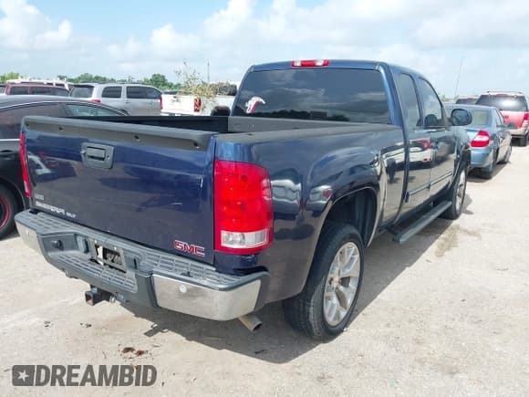 ✅ 2012 GMC Sierra 1500 • VIN: 1GTR1WE01CZ168858 • Лот: 42534013. Опубликован ранее на IAAI с пробегом 215 530 миль. Бесплатный доступ к архиву аукционных продаж из США и подробный отчёт об истории автомобиля на DreamBid. Изображение 4.