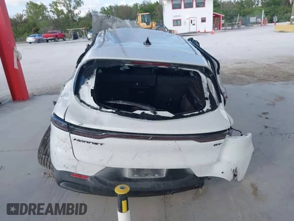 2024 Dodge Hornet GT z VIN ZACNDFAN5R3A42900, wystawiony jako IAAI lot #41126271 z przebiegiem Nie podano mil oraz . Historia ofert i sprzedaży dostępna na DreamBid. Obrazek 15.