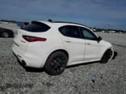 ✅ 2020 Alfa Romeo Stelvio Ti • VIN: ZASPAKBN6L7C83068 • Lot: 84550965. Wystawiony na Copart z przebiegiem 78 106 mil. Bezpłatny archiwum sprzedaży aukcyjnych z USA i szczegółowy raport historii pojazdu na DreamBid. Zdjęcie 3.