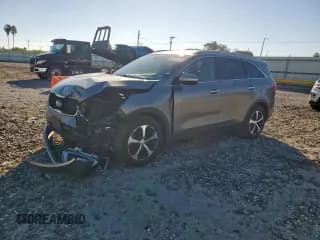 ✅ 2016 Kia Sorento EX • VIN: 5XYPH4A51GG164046 • Лот: 91226155. Опубликован ранее на Copart с пробегом 59 931 миль. Бесплатный доступ к архиву аукционных продаж из США и подробный отчёт об истории автомобиля на DreamBid. Изображение 1.