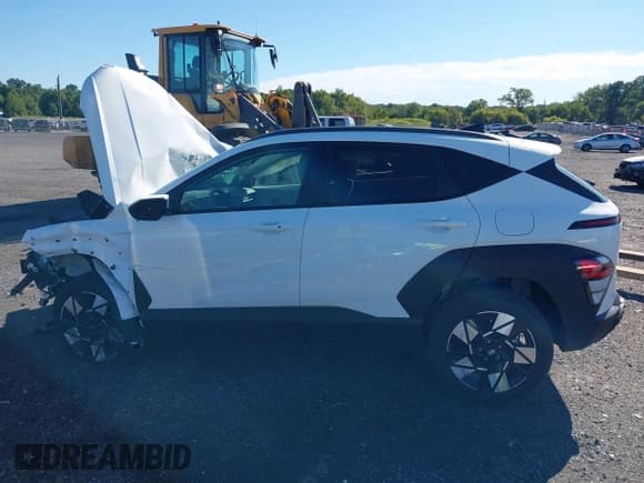 ✅ 2025 Hyundai Kona SEL • VIN: KM8HBCAB4SU342475 • Лот: 43162499. Опубликован ранее на IAAI с пробегом 5 128 миль. Бесплатный доступ к архиву аукционных продаж из США и подробный отчёт об истории автомобиля на DreamBid. Изображение 15.