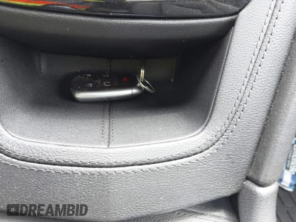 ✅ 2022 Cadillac XT6 Premium Luxury • VIN: 1GYKPDRS2NZ146803 • Lot: 42367128. Wystawiony na IAAI z przebiegiem 125 242 mil. Bezpłatny archiwum sprzedaży aukcyjnych z USA i szczegółowy raport historii pojazdu na DreamBid. Zdjęcie 11.