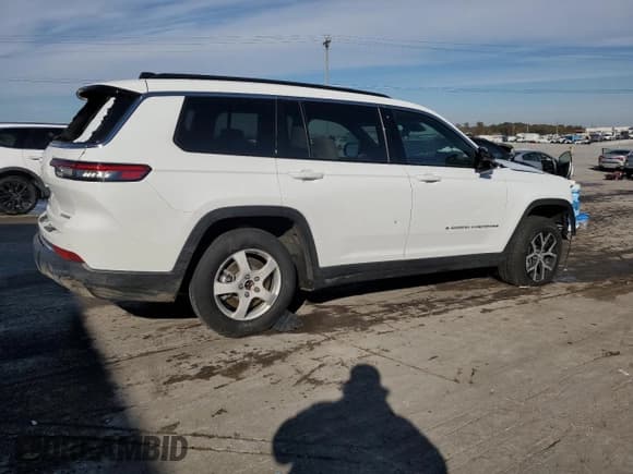 ✅ 2025 Jeep Grand Cherokee Limited • VIN: 1C4RJKBG7S8673205 • Lot: 91239995. Wystawiony na Copart z przebiegiem 15 507 mil. Bezpłatny archiwum sprzedaży aukcyjnych z USA i szczegółowy raport historii pojazdu na DreamBid. Zdjęcie 3.
