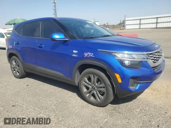 ✅ 2022 Kia Seltos LX • VIN: KNDEPCAA2N7282375 • Lot: 80701575. Listed on Copart with 36,025 mi. Free auction sales archive from the USA and detailed vehicle history report at DreamBid. Image 4.