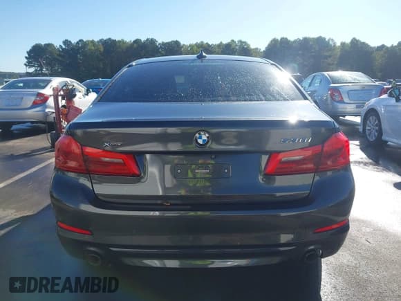 ✅ 2018 BMW 5 Series 530i xDrive • VIN: WBAJA7C55JWA72764 • Лот: 43375739. Опубликован ранее на IAAI с пробегом 108 821 миль. Бесплатный доступ к архиву аукционных продаж из США и подробный отчёт об истории автомобиля на DreamBid. Изображение 16.