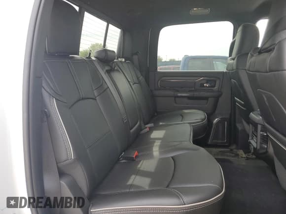 ✅ 2024 Ram 3500 • VIN: 3C63R3SL6RG298226 • Лот: 68367834. Опубликован ранее на Copart с пробегом 26 миль. Бесплатный доступ к архиву аукционных продаж из США и подробный отчёт об истории автомобиля на DreamBid. Изображение 10.