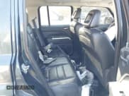 ✅ 2008 Jeep Patriot Limited • VIN: 1J8FF48W18D512467 • Lot: 43351782. Wystawiony na IAAI z przebiegiem 120 645 mil. Bezpłatny archiwum sprzedaży aukcyjnych z USA i szczegółowy raport historii pojazdu na DreamBid. Zdjęcie 8.