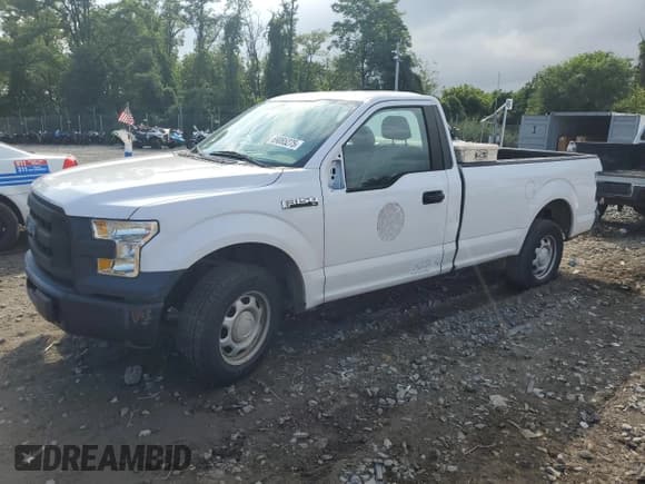 ✅ 2016 Ford F-150 XL • VIN: 1FTMF1CFXGKF56532 • Lot: 69065275. Wystawiony na Copart z przebiegiem 69 900 mil. Bezpłatny archiwum sprzedaży aukcyjnych z USA i szczegółowy raport historii pojazdu na DreamBid. Zdjęcie 1.