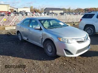 2013 Toyota Camry L с VIN 4T1BF1FK4DU654595, выставлен на аукционе IAAI как лот 43434243 с пробегом 95 668 миль миль и . История ставок и продаж доступна на DreamBid. Изображение 1.