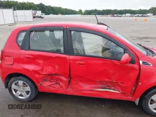 ✅ 2009 Chevrolet Aveo 1LT • VIN: KL1TD66E09B325019 • Lot: 42340471. Wystawiony na IAAI z przebiegiem 52 608 mil. Bezpłatny archiwum sprzedaży aukcyjnych z USA i szczegółowy raport historii pojazdu na DreamBid. Zdjęcie 6.