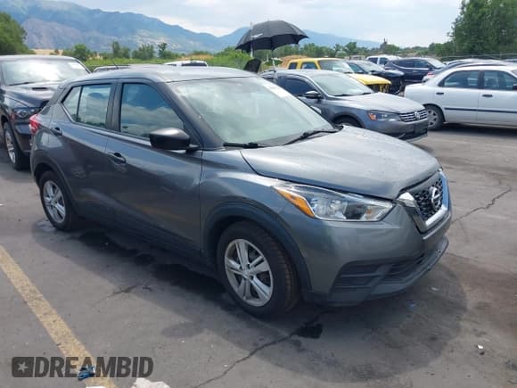 ✅ 2020 Nissan Kicks S • VIN: 3N1CP5BV9LL490138 • Lot: 42698724. Listed on IAAI with 83,050 mi. Free auction sales archive from the USA and detailed vehicle history report at DreamBid. Image 1.